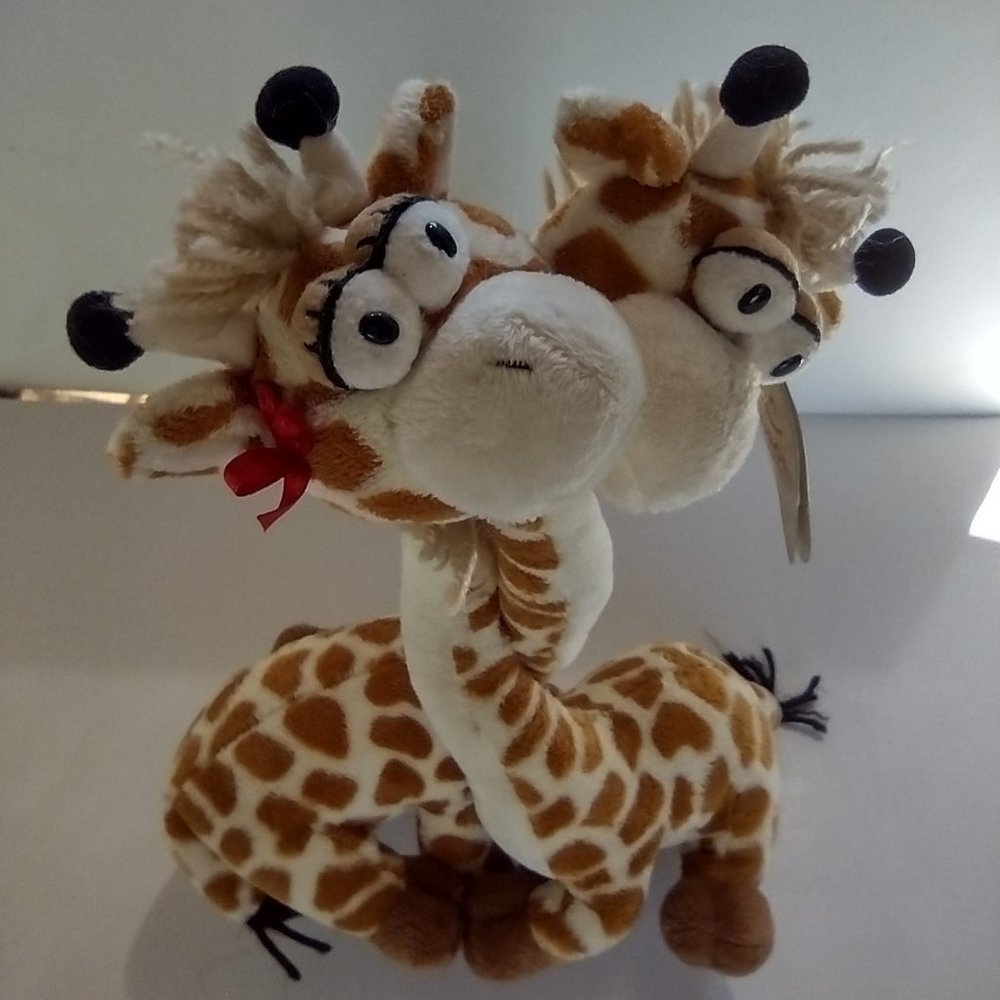 3/$20 Aurora Cheek to Cheek Mark & Cleo Giraffes 12.5"